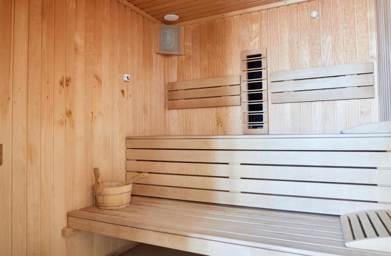 Royale Sundance Studio 7 Beach Spa & Pool Mamaia Nord Eksteriør bilde
